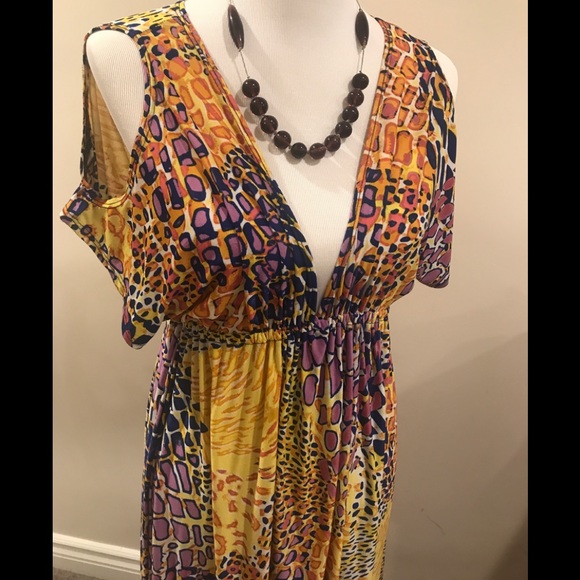 PINK POLKADOT Maxi Dress! - Picture 4 of 8